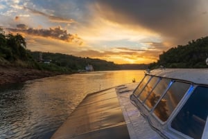 Puerto Iguazú: Crociera al tramonto