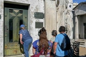 Recoleta Cemetery Experience - Stille tocht met de Dood