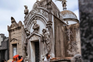 Friedhof von Recoleta - Kleingruppentour mit Geschichte und Geheimnissen