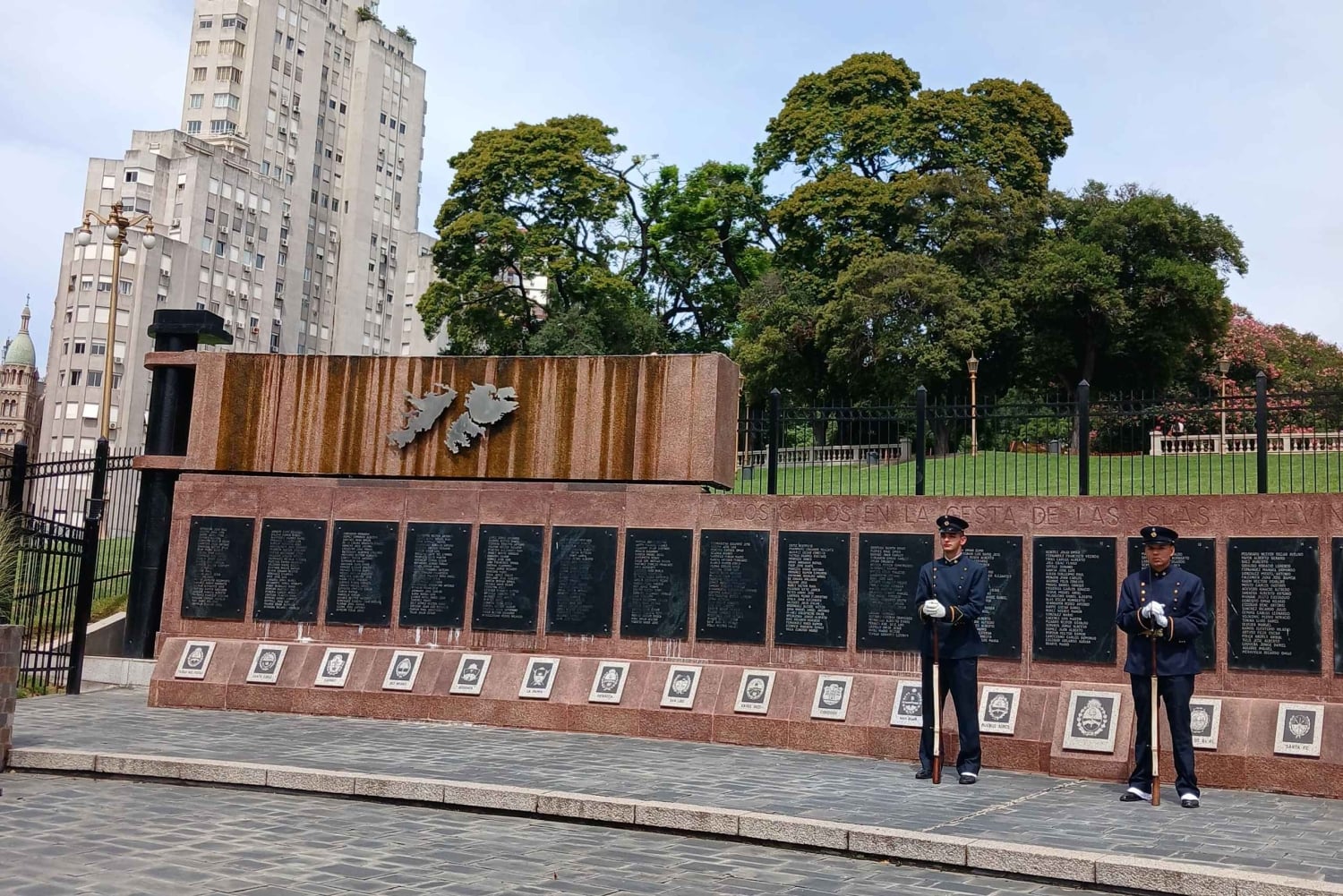 Ретрито, прогулка по прекрасной эпохе Буэнос-Айреса. Искусство и история