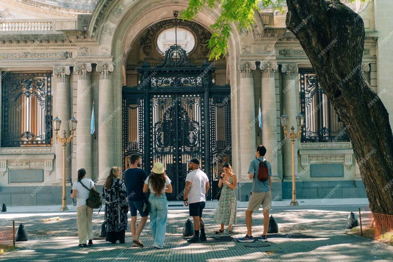 Retiro Free Walking Tour