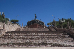 Salinas Granes, Purmamarca i Humahuaca Tour z Salta