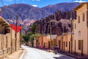 Fra Salta: Serranías del Hornocal og fjellene med 14 farger