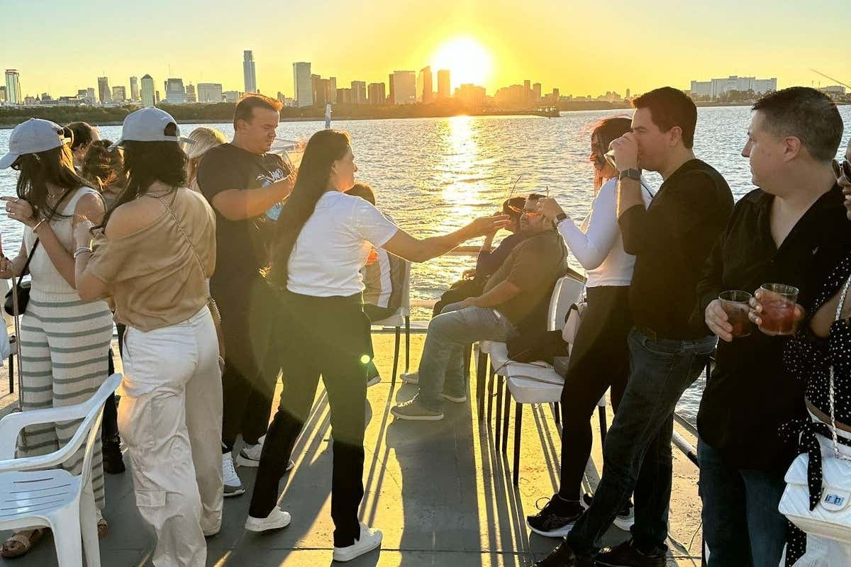 Sunset Boat Tour along the River Plate