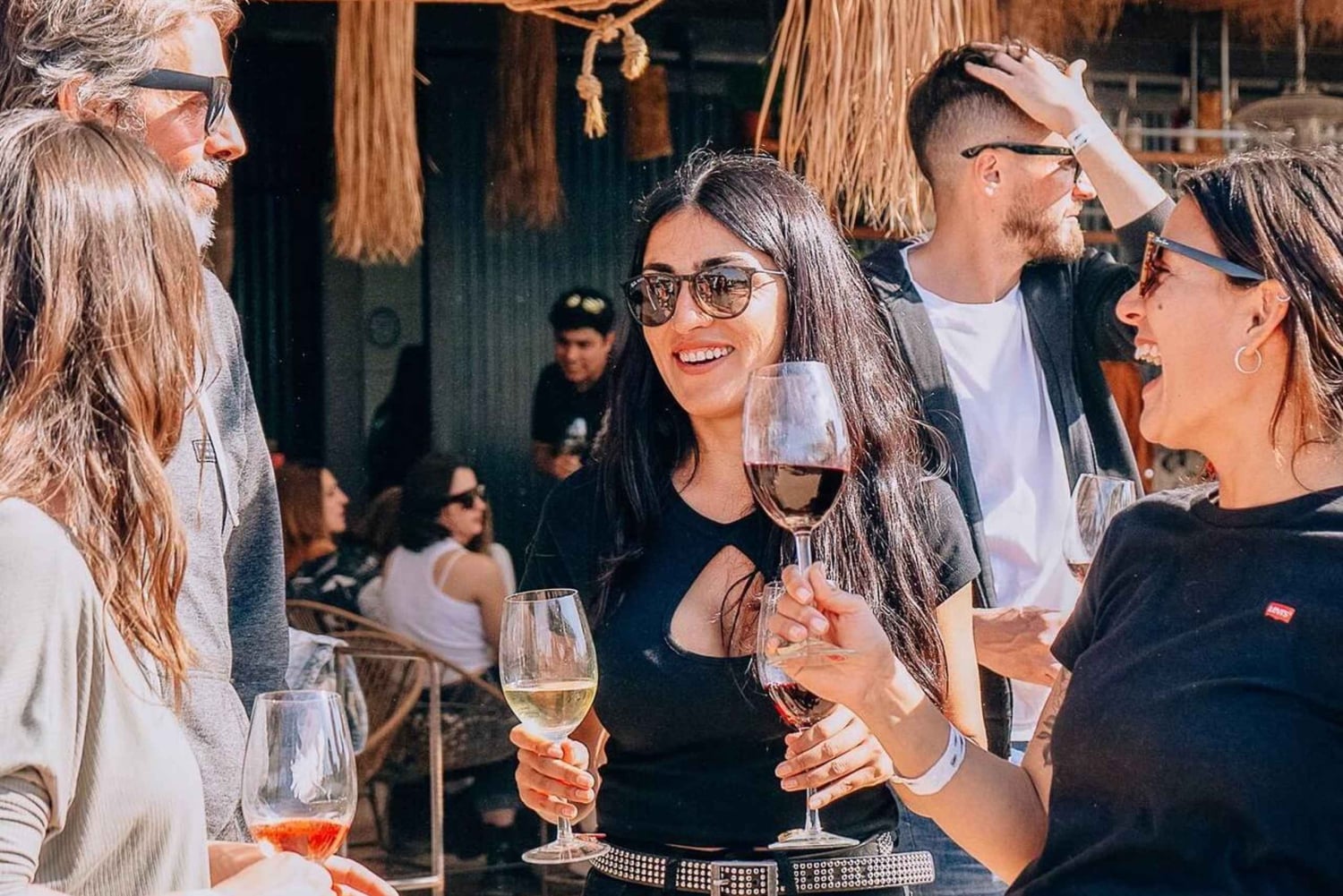 Noches de Atardecer en El Roble: ¡Únete a la mejor Fiesta de Mendoza!