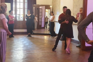 Clase de Tango en Buenos Aires con bailarines profesionales