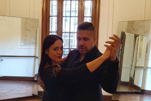 Clase de Tango en Buenos Aires con bailarines profesionales