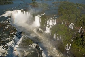 Tour Cataratas do Iguassu in Brazil and Argentina, 1 day.