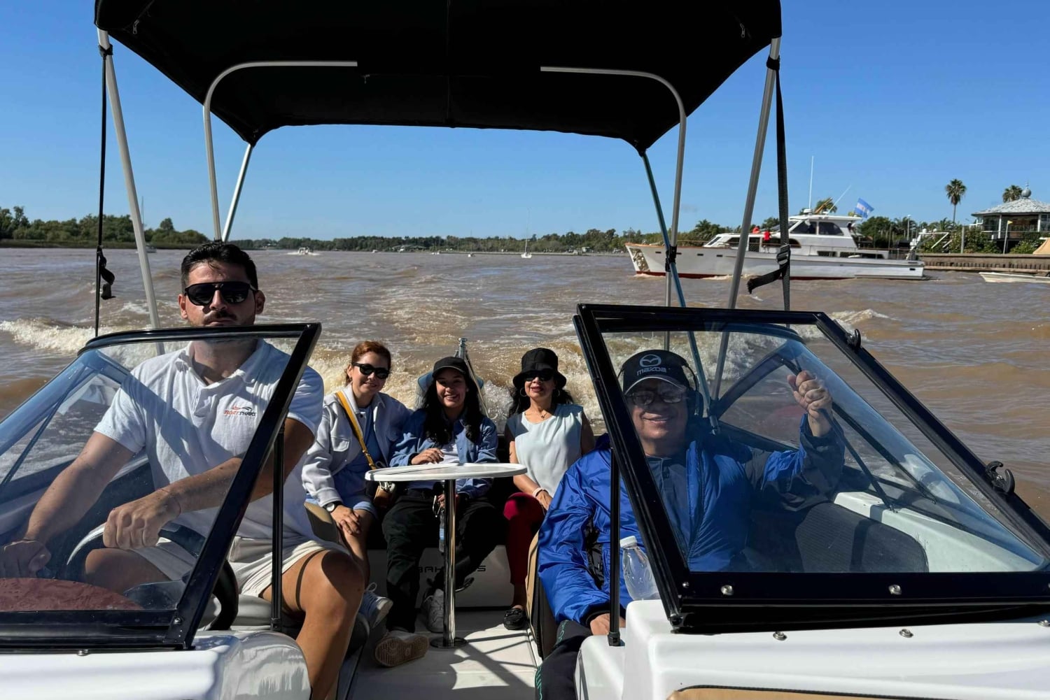 Уникальный частный однодневный круиз по Тигре и Дельте Навегации