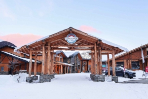 Ushuaia: Cerro Castor Ski Lodge Pass and Ski Gear