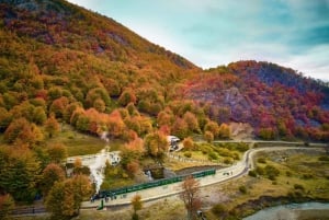 Ushuaia: Viaggio in treno alla fine del mondo e Parco della Terra del Fuoco