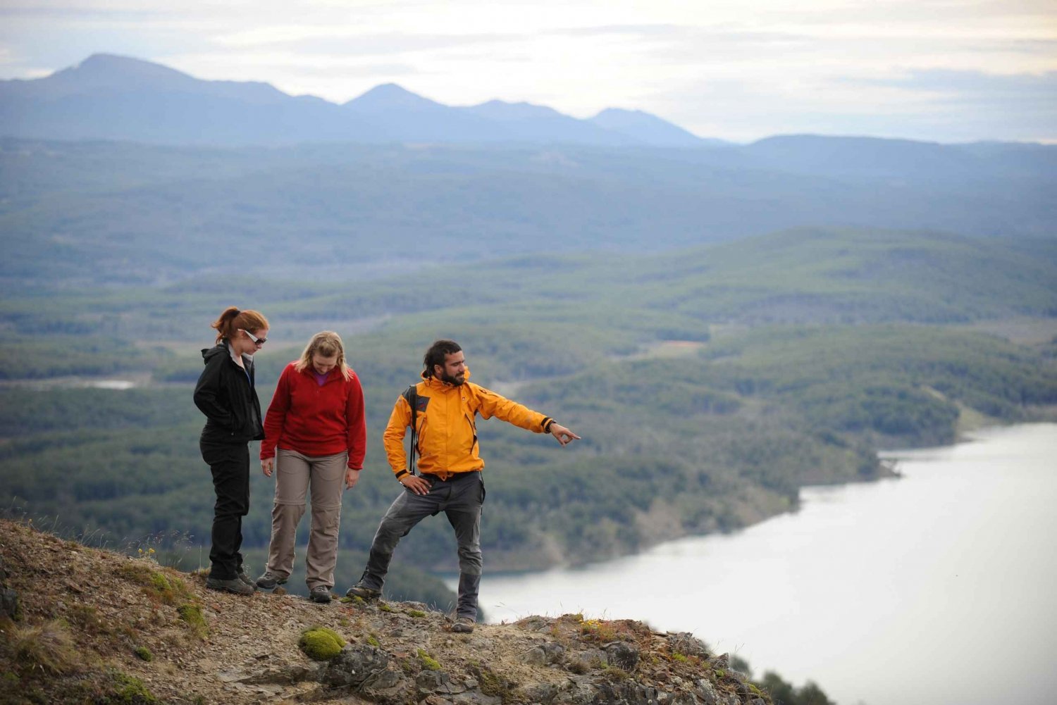 Ushuaia: Tour di 2 giorni di trekking e canottaggio nel cuore dell'isola