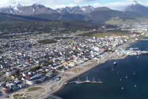 Ушуайя: полет на вертолете над Андами и проливом Бигл