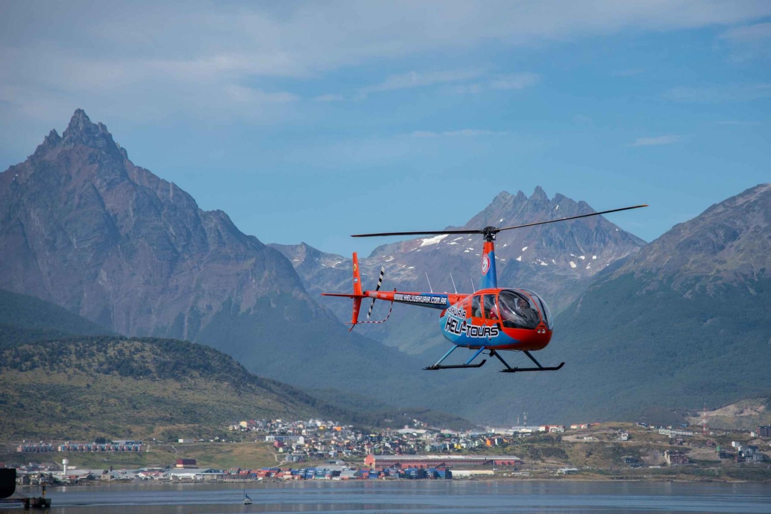 Ushuaia: Helicopter Scenic Flight (with options)
