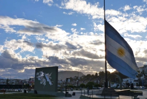 USHUAIA: LANDSKAP OG HERLIGHETER - BYRUNDTUR