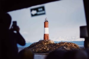 USHUAIA | Navigation : Lions de mer, oiseaux et phare