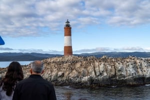 USHUAIA | Navegação: Leões-marinhos, pássaros e farol