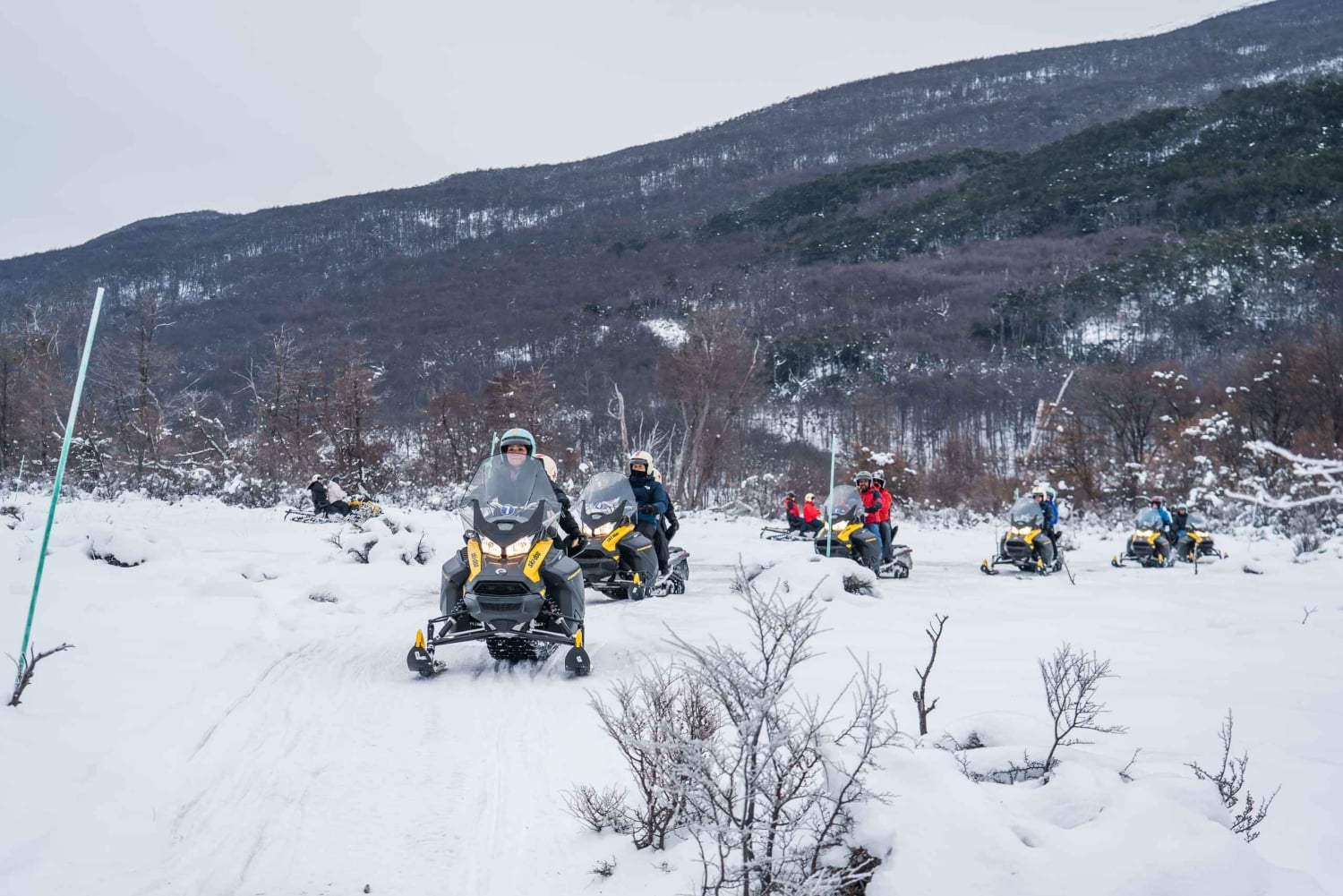 Ushuaia : Motoneige+Rockets+Huskies+Ski+Déjeuner ou Pizza Rodizio