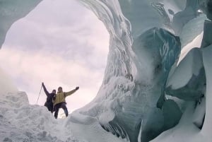 Ushuaia: Trekking på gletscher og i isgrotter med frokost og transport