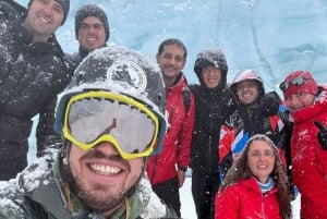 Ushuaia: Trekking på gletscher og i isgrotter med frokost og transport