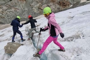 Ushuaia: Trekking på gletscher og i isgrotter med frokost og transport
