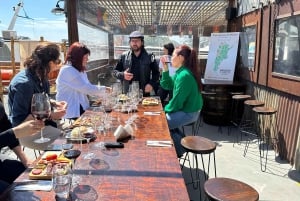 Vin- och musikupplevelse av D.V. Catena med en bräda med Cold Cuts