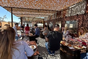 Vin- och musikupplevelse av D.V. Catena med en bräda med Cold Cuts