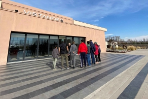 Tour de bodegas con almuerzo Criollo de 4 pasos en bodega. Todo incluido!