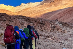 Zapaleri, un vulcano con tre confini