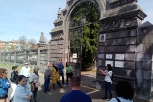 Авилес: Экскурсия по кладбищу Ла-Карриона