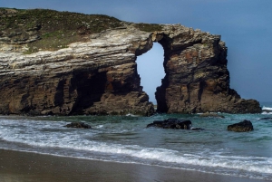 From A Coruna: Guided Day Trip to Lugo & As Catedrais Beach