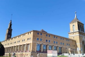 オビエド発ヒホンとラ・ラボラル ガイドツアー