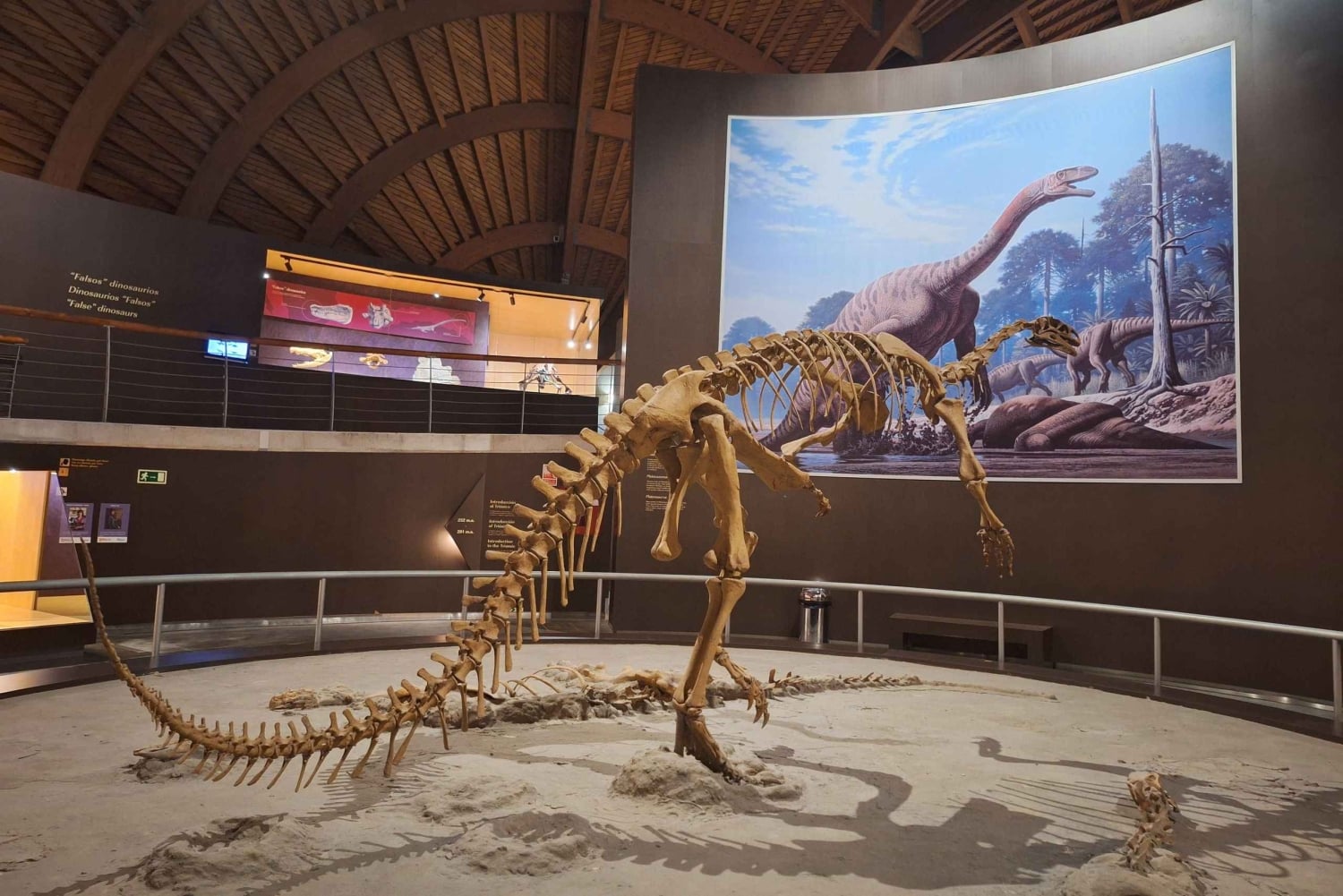 Экскурсия из Овьедо в Музей юрского периода Астурии