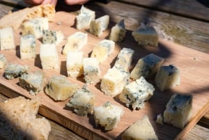 Bulnes: Excursie met kabelbaan en Cabrales kaasgrot in Picos de Europa