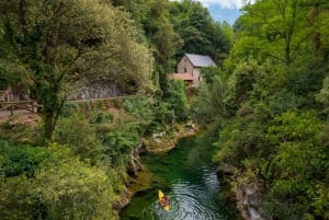 Bulnes: Excursie met kabelbaan en Cabrales kaasgrot in Picos de Europa