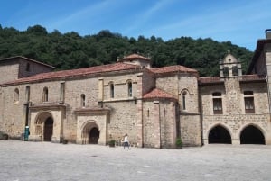 Santander: Picos, Santo Toribio Monastery and Potes Day Tour