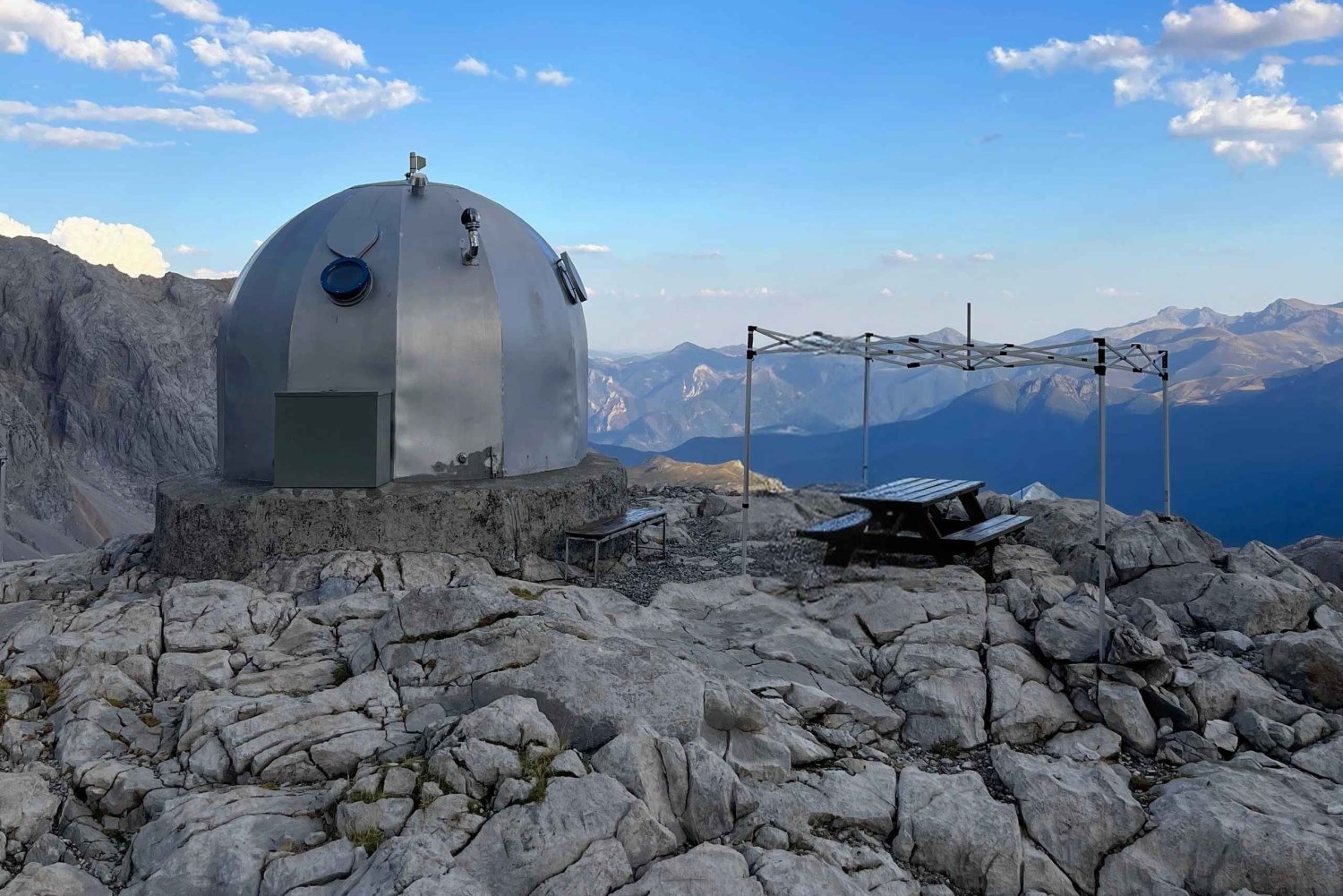 Tour privado - La cabaña perdida: ruta de senderismo a la Cabaña Verónica