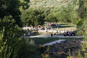 4 päivän kiertomatka Mykeneen, Epidaurokseen, Olympiaan, Delphiin ja Meteoraan.