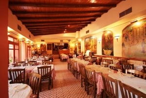 'Una notte ad Atene: Cena e musica sotto le stelle'