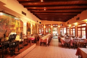 'Una notte ad Atene: Cena e musica sotto le stelle'