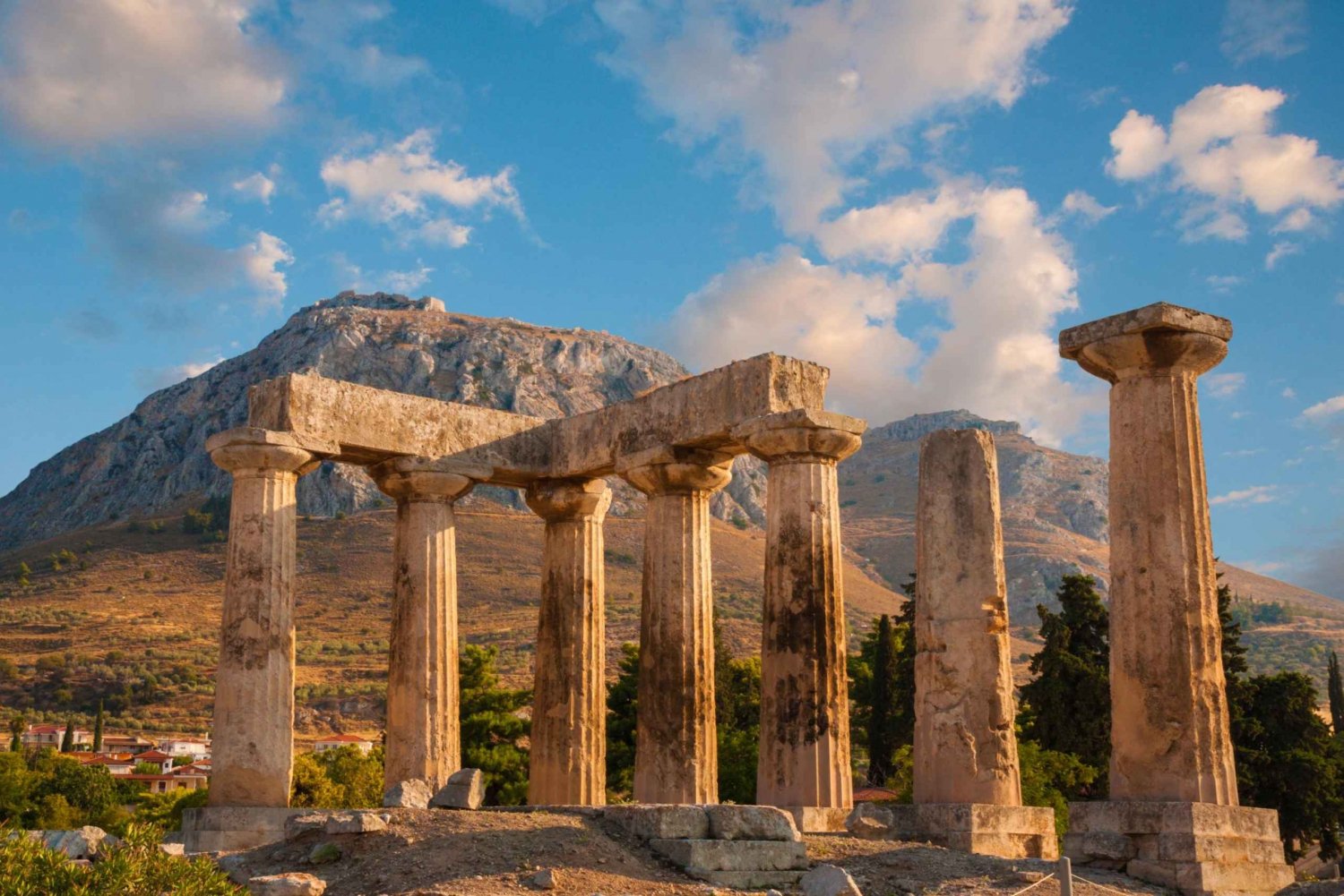 Tour guiado del antiguo Corinto desde Atenas