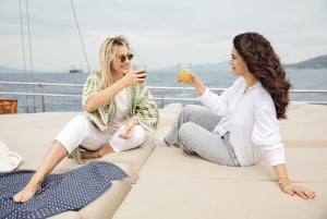 Athens 1-Day 4-Island Cruise: Agistri,Aegina,Metopi,Salamina