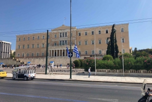 Athens: 1-Hour Private Sightseeing Tour by Electric Tuk-Tuk