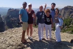 アテネ：メテオラ2日間の旅（ホテル滞在＆昼食付