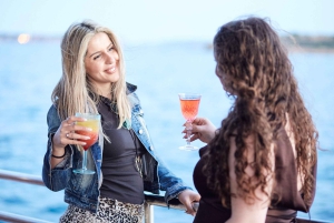 アテネ：3時間サンセットクルーズ（泳ぎの休憩、軽食、ドリンク付き）