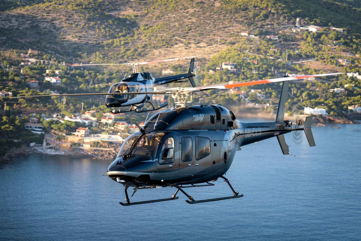 Athen: 30-minütiger Helikopterflug (Bell 407 – bis zu 6 Personen)