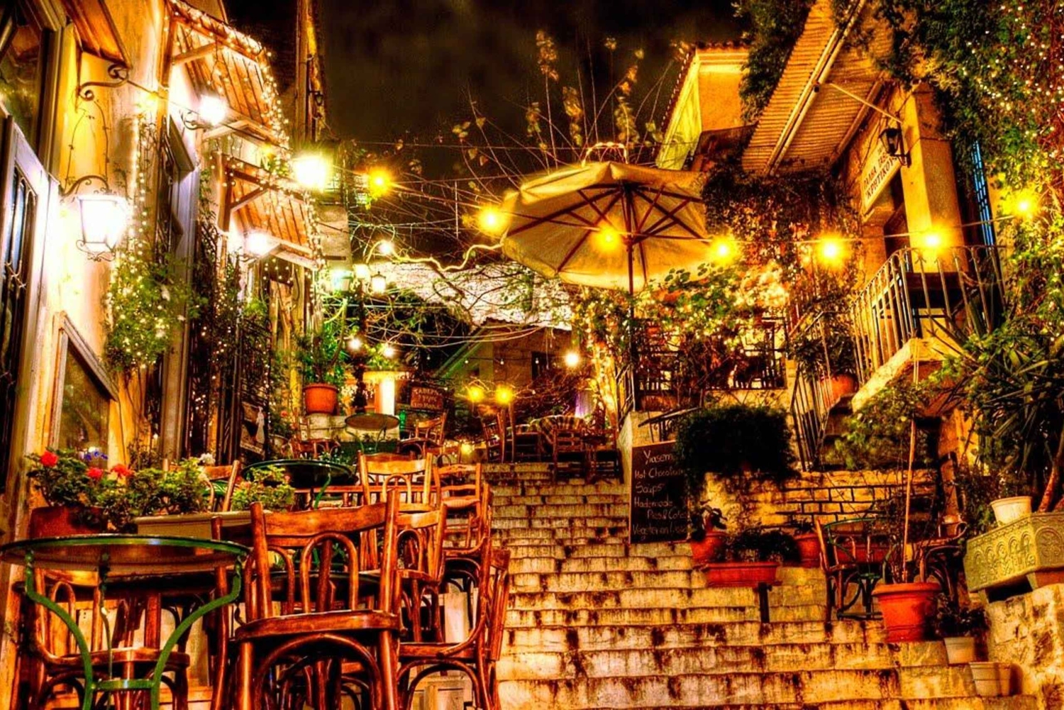 アテネ発：サントリーニ島、ペロポネソス、メテオラ（中国語）7日間ツアー