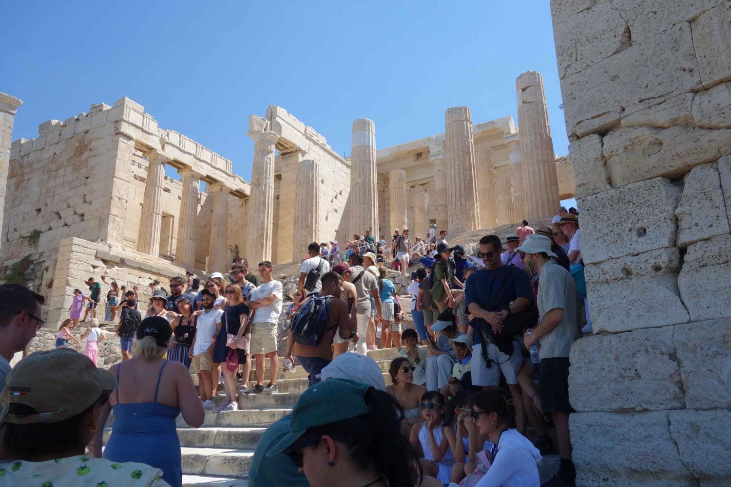 Athens: Acropolis Guided Tour with Skip-The-Line Tickets