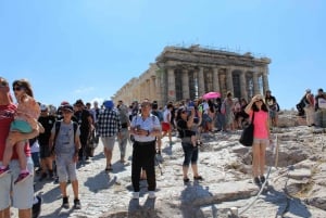 Ateena: Akropolis & Museum Ticket with Optional Audio Guides (valinnainen ääniopas)