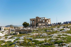 Ateny: wycieczka o zachodzie słońca na Akropol z opcjonalnym wstępem bez kolejki